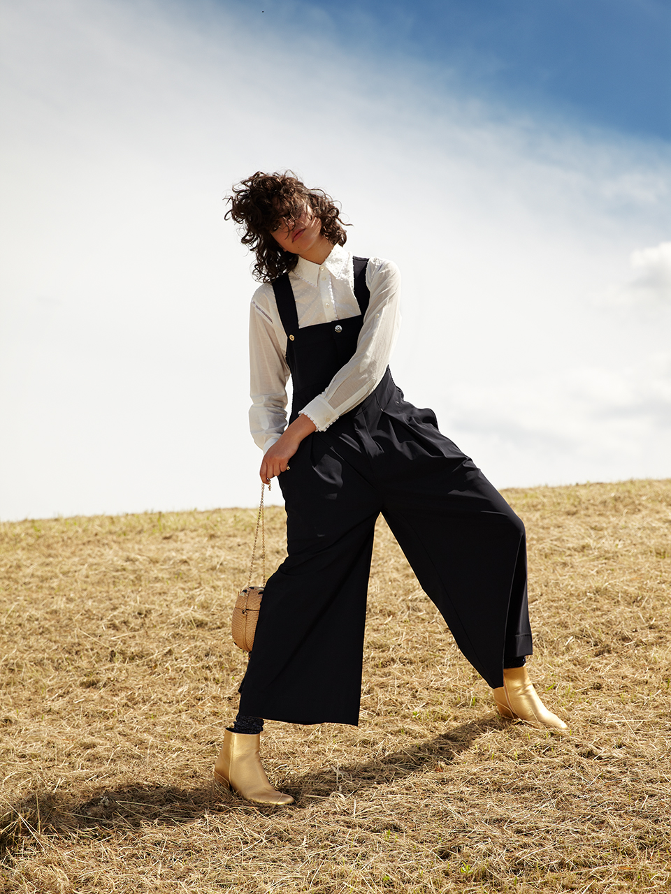 Flow &mdash; Dungaree High Blouse McQ Alexander McQueen Bag Intropia Socks Falke Boots Onygo