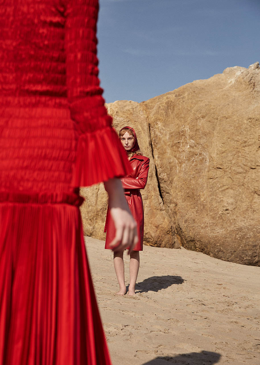The Fly Twins — Left: Dress Khaite / Right: Complete Look Orseund Iris