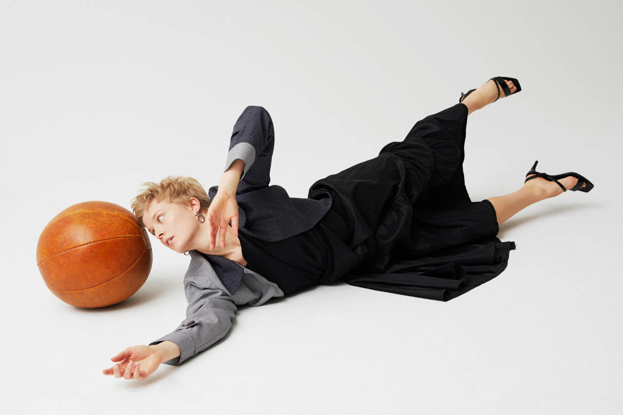 Falling &mdash; Wool Coat Loewe @ Matchesfashion Maxi Dress Romance Was Born Sandals Next Earrings Dior Vintage