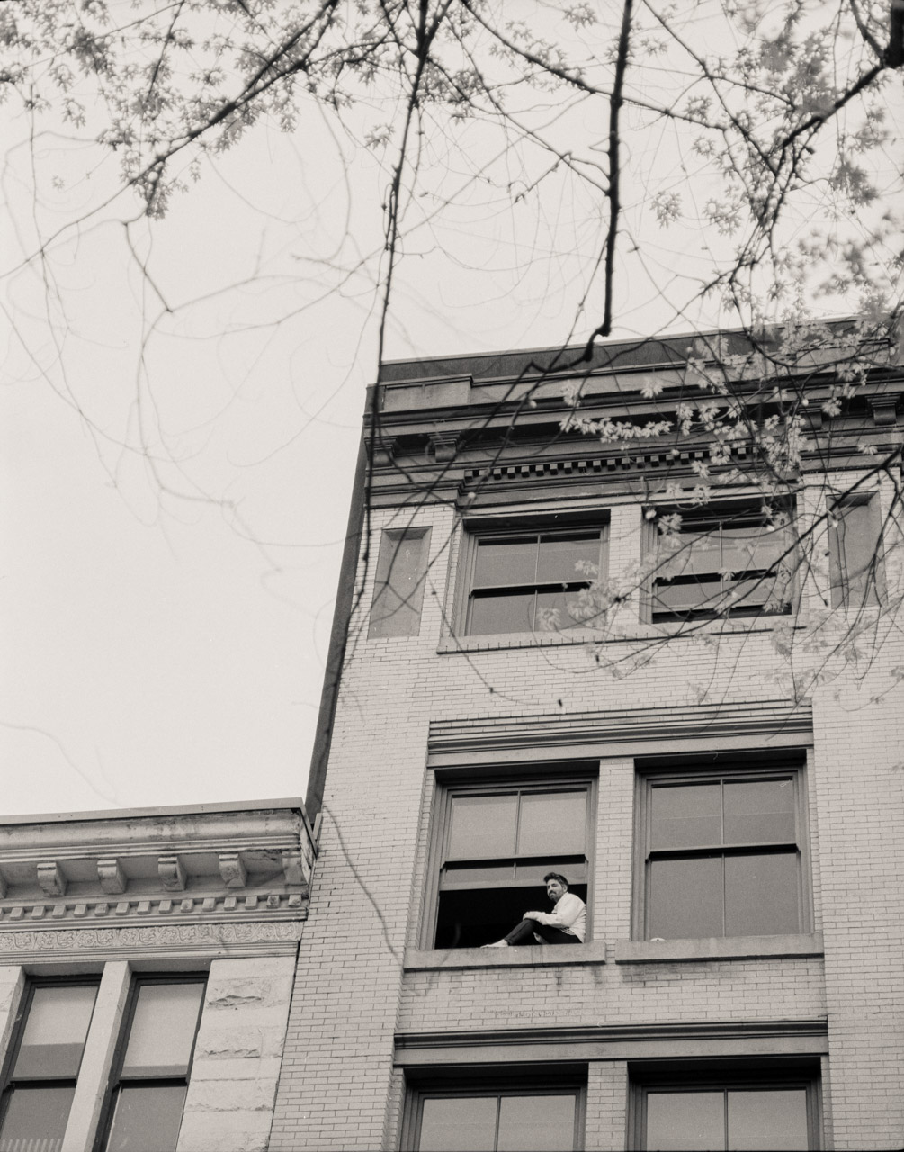 Not Going Anywhere — Felix Cartal