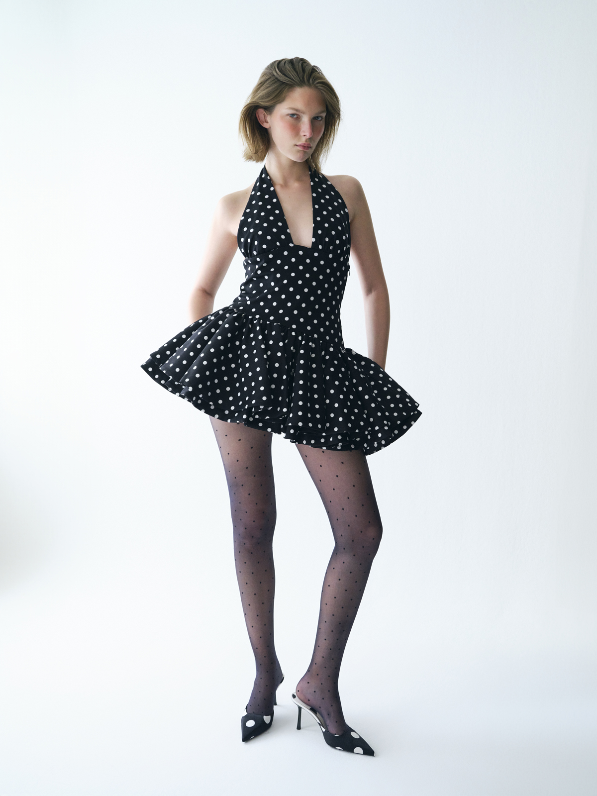 Sel — Dress & Shoes Stylist’s own Tights Falke