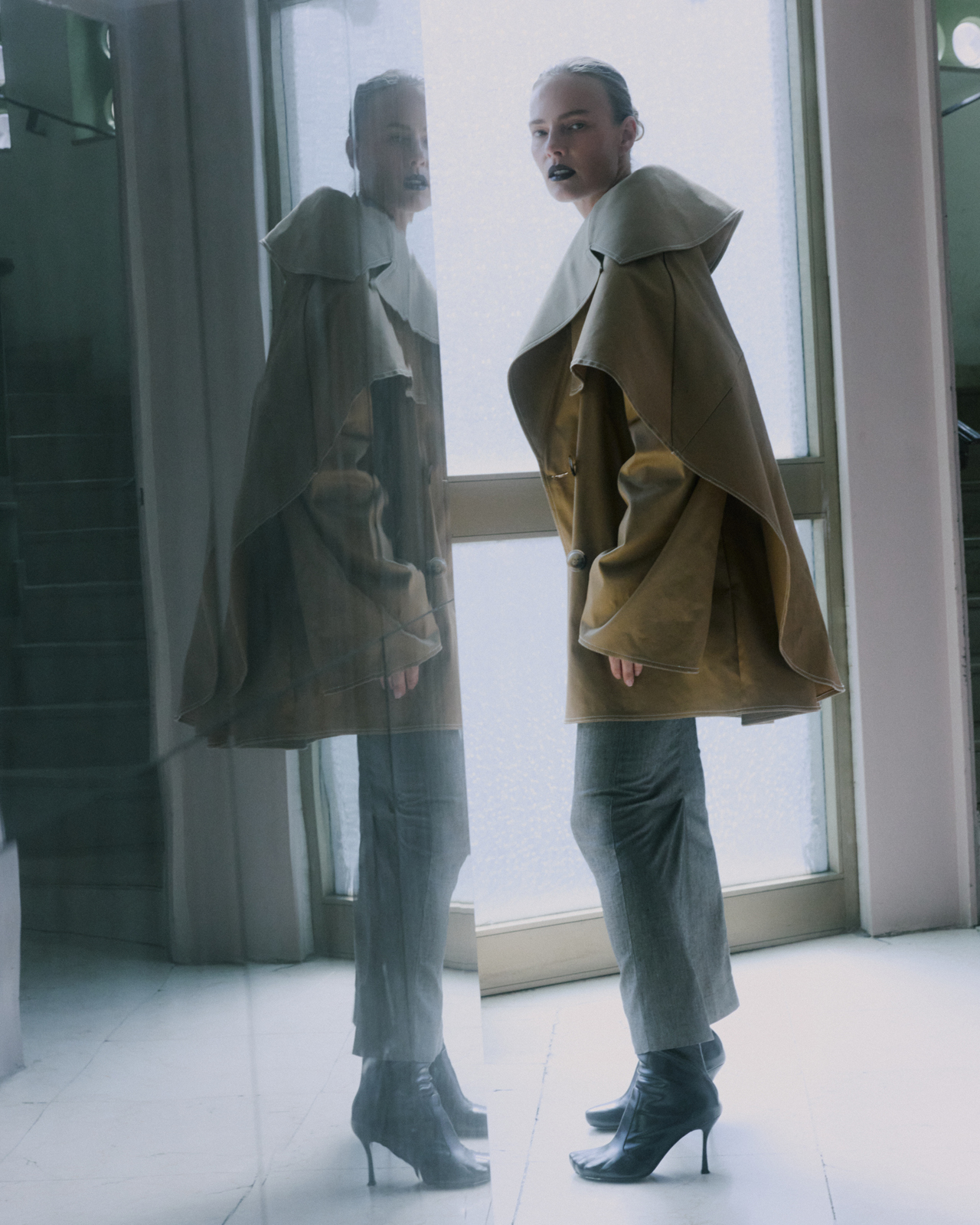 Ania — Full look Romeo Gigli Boots Jeoffrey Campbell