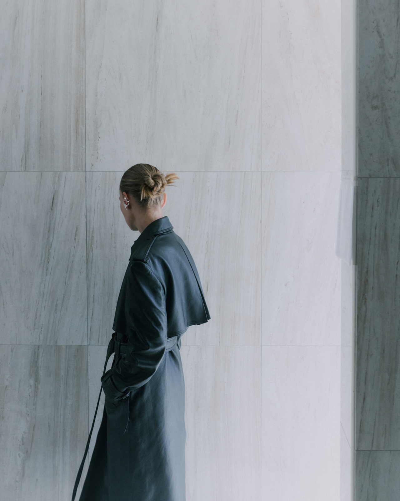 Ania — Coat Sagio Earrings Ildar Wafin