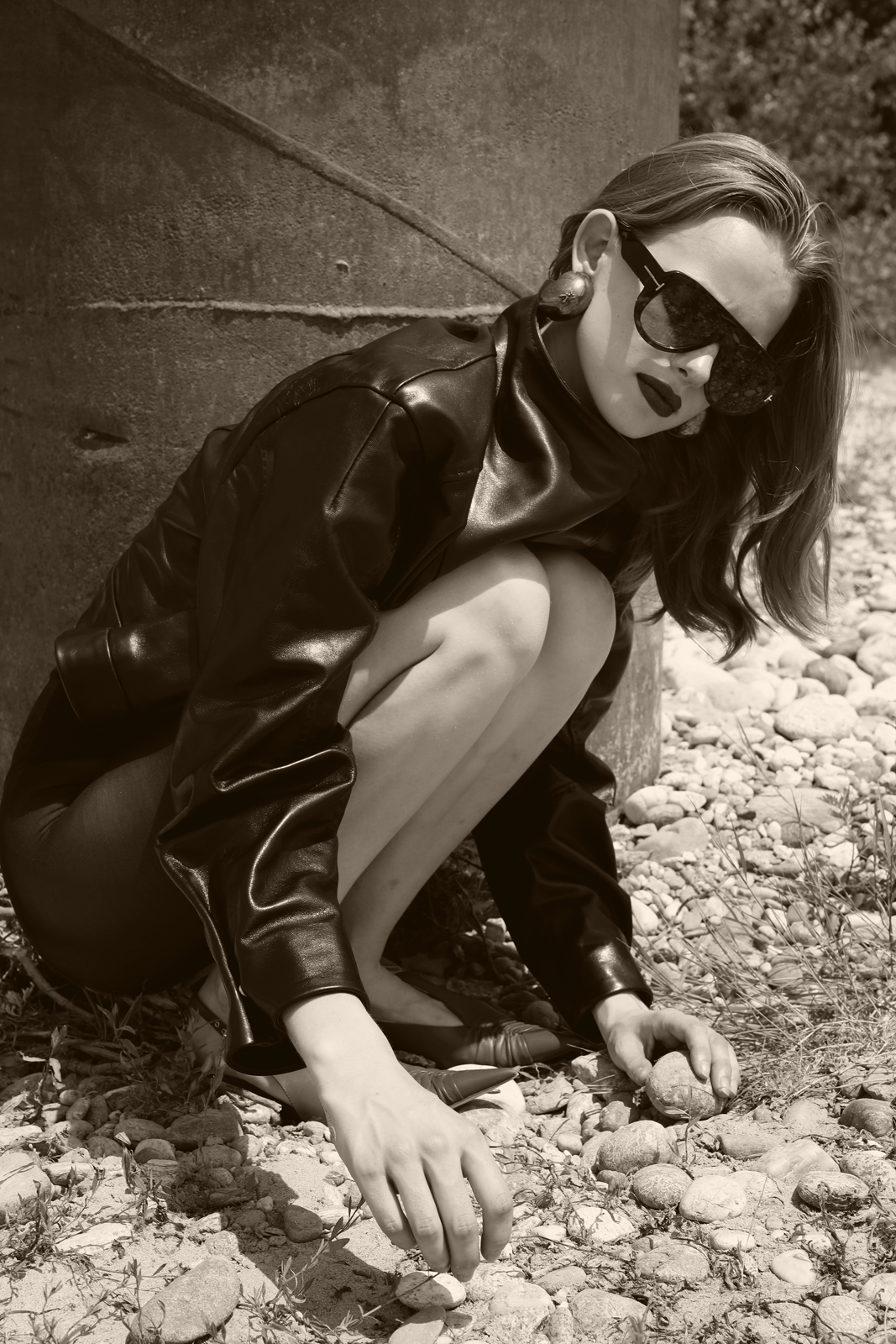 Interlude — Sunglasses Tom Ford Earrings Patrizia Pepe Jacket VSP Short Simone Pérelè Shoes Blumarine