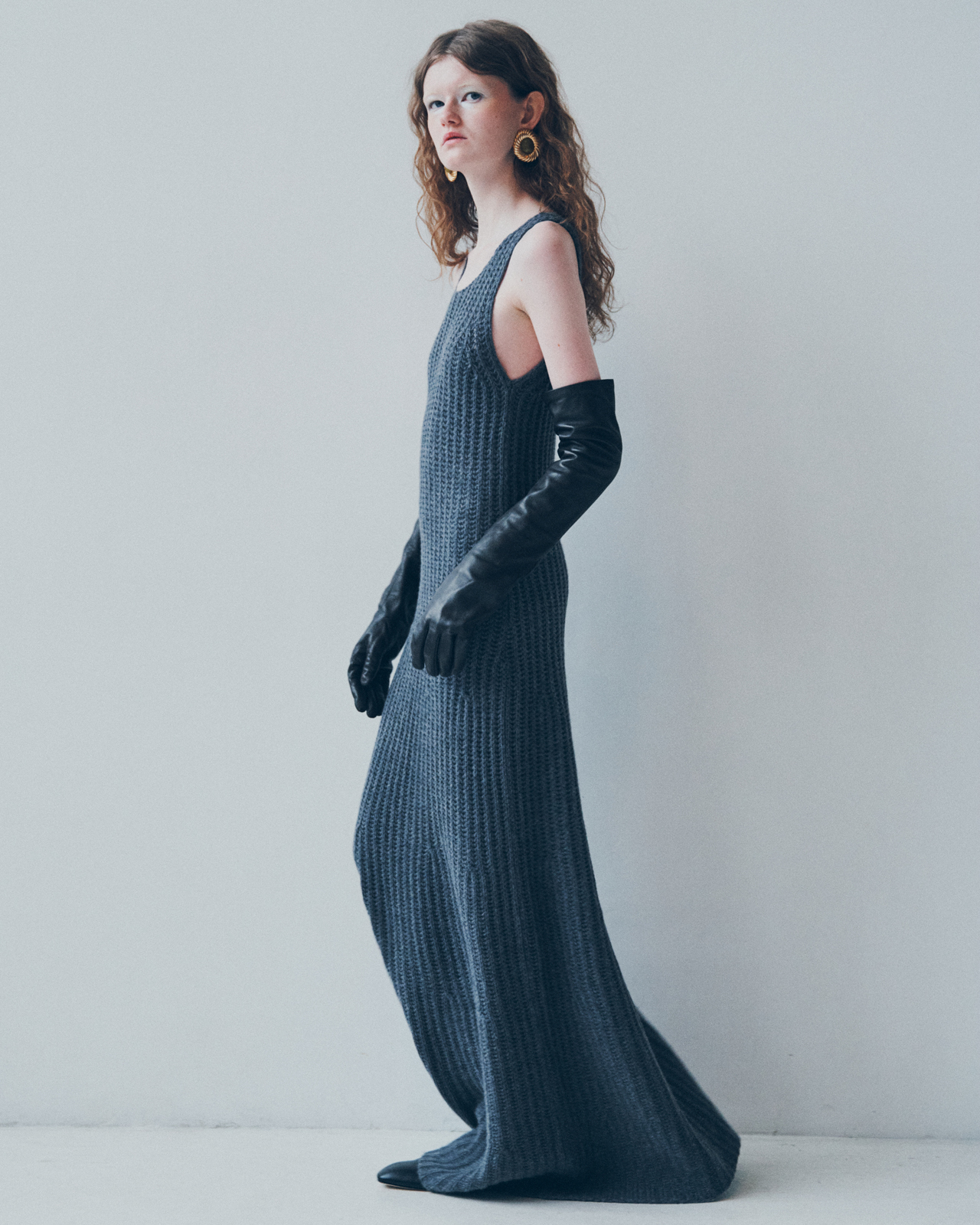 Unravel. &mdash; Dress Lisa Yang Shoes Aeyde Gloves Massimo Dutti