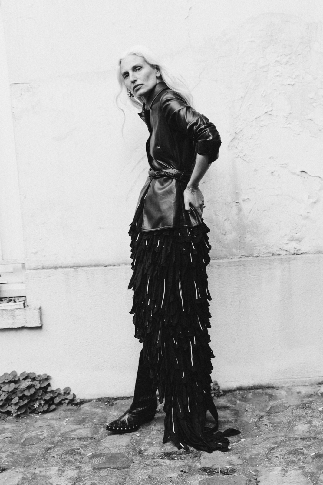 Organic — Jacket Natan Skirt Theo Boots Luis Onofre Earcuff Eynad Ring Florence Moorhead